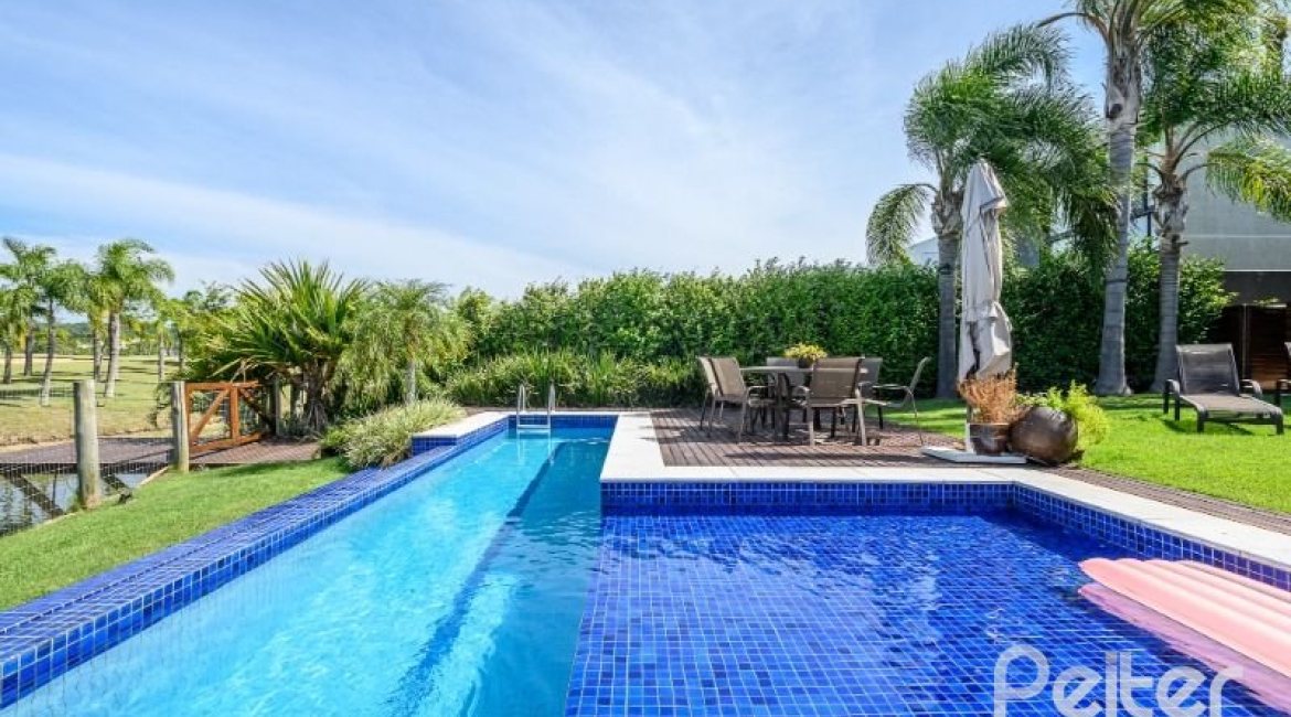 Casa em Condomínio à venda com 339m², 4 dormitórios, 4 suítes, 4 vagas, no bairro Terra Ville em PORTO ALEGRE