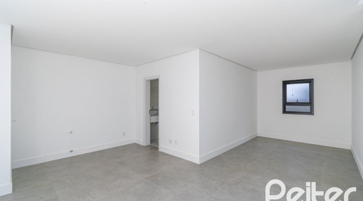 Casa em Condomínio à venda com 389m², 4 dormitórios, 4 suítes, 4 vagas, no bairro Terra Ville em PORTO ALEGRE