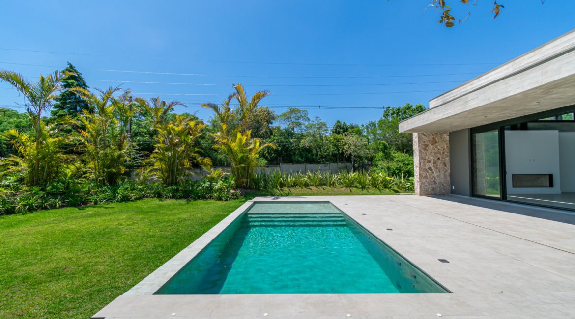 Casa em Condomínio à venda com 389m², 4 dormitórios, 4 suítes, 4 vagas, no bairro Terra Ville em PORTO ALEGRE