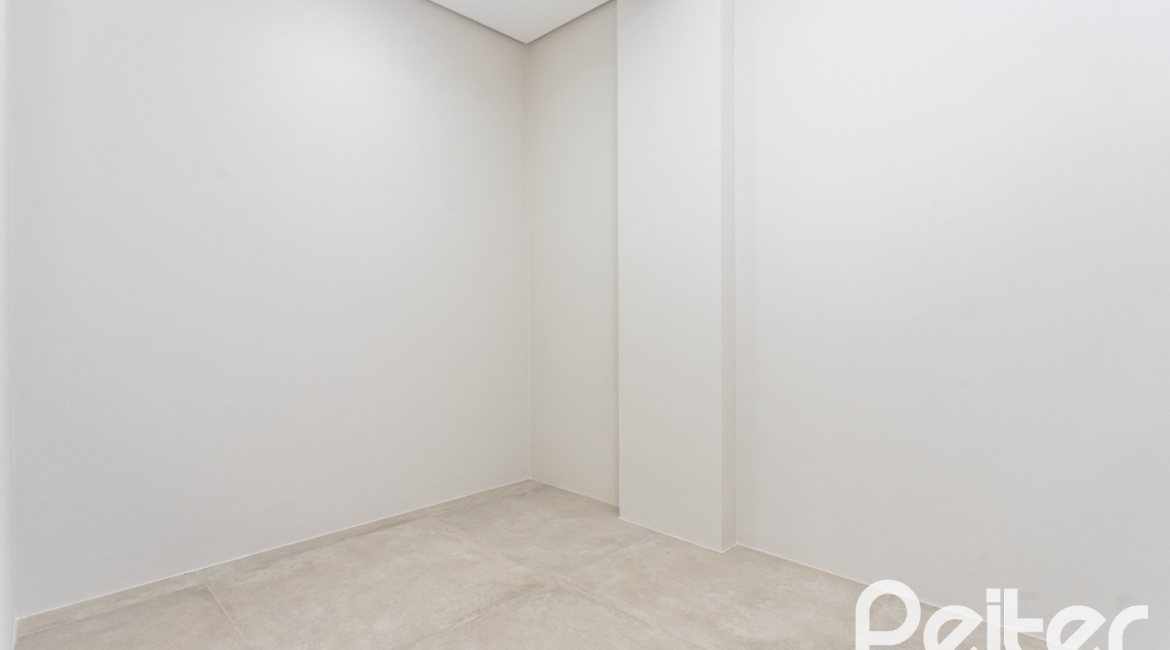 Apartamento à venda com 142m², 3 dormitórios, 1 suíte, 2 vagas, no bairro Tristeza em PORTO ALEGRE