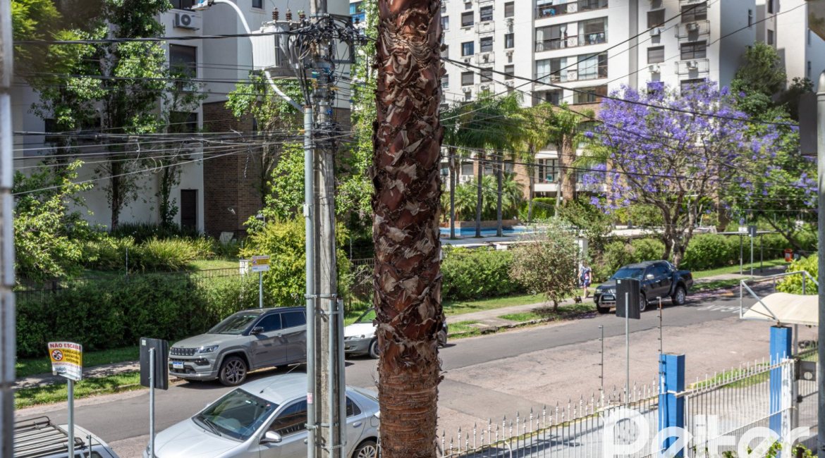 Apartamento à venda com 142m², 3 dormitórios, 1 suíte, 2 vagas, no bairro Tristeza em PORTO ALEGRE