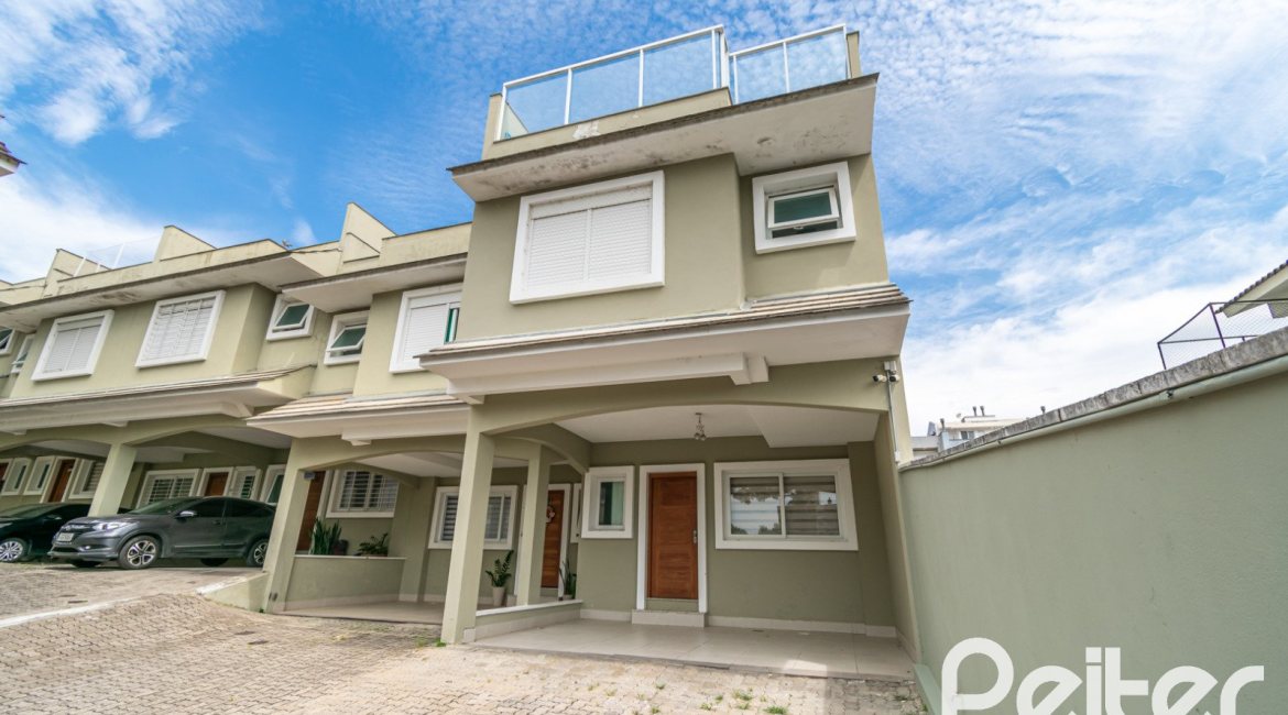 Casa em Condomínio à venda com 210m², 4 dormitórios, 3 suítes, 3 vagas, no bairro Tristeza em Porto Alegre