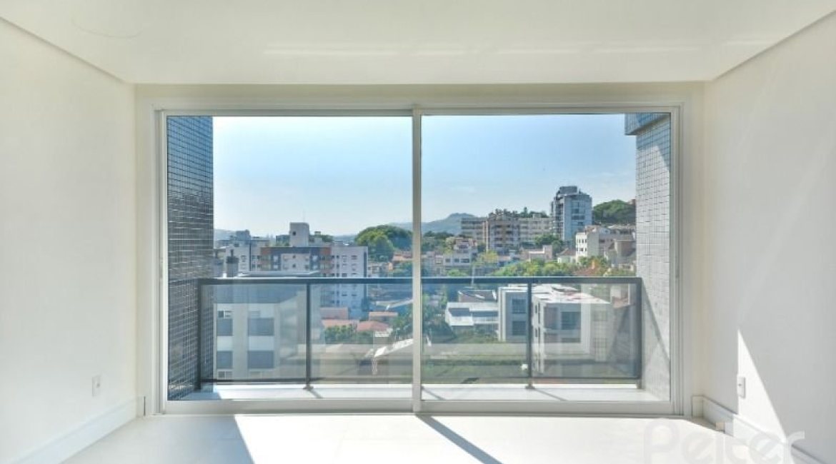 Cobertura à venda com 364m², 3 dormitórios, 2 suítes, 3 vagas, no bairro Tristeza em PORTO ALEGRE