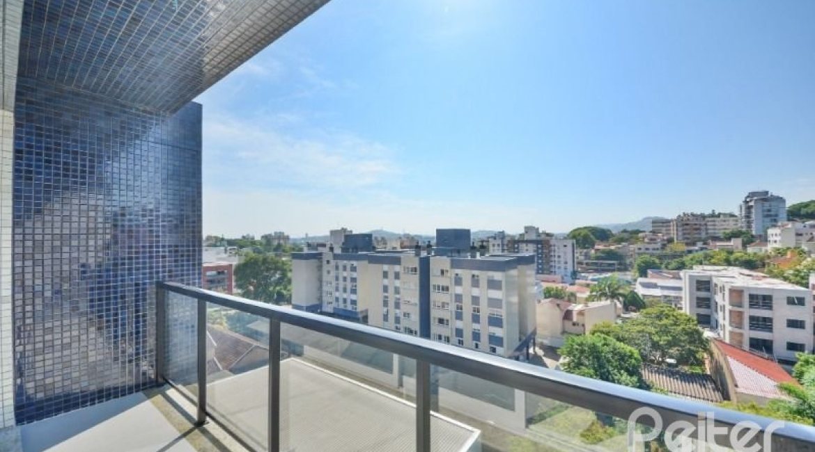 Cobertura à venda com 364m², 3 dormitórios, 2 suítes, 3 vagas, no bairro Tristeza em PORTO ALEGRE