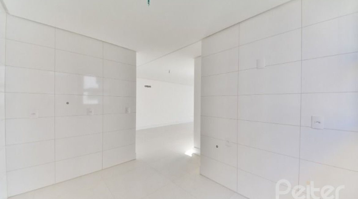 Cobertura à venda com 364m², 3 dormitórios, 2 suítes, 3 vagas, no bairro Tristeza em PORTO ALEGRE