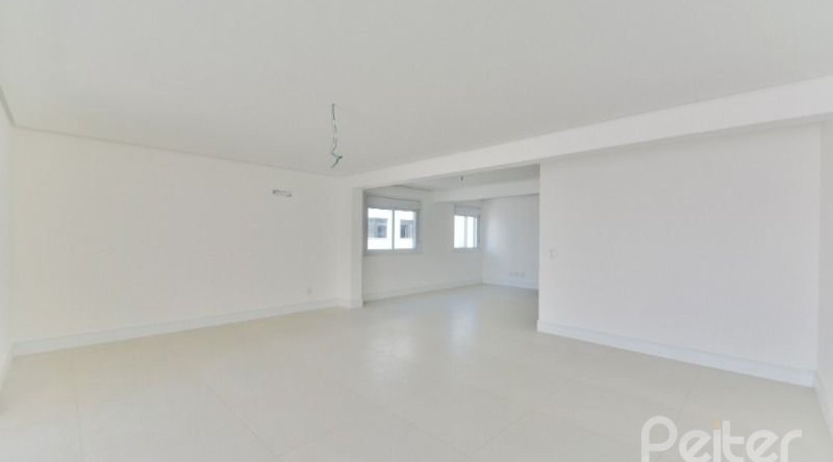 Cobertura à venda com 364m², 3 dormitórios, 2 suítes, 3 vagas, no bairro Tristeza em PORTO ALEGRE