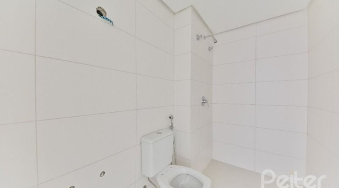 Cobertura à venda com 364m², 3 dormitórios, 2 suítes, 3 vagas, no bairro Tristeza em PORTO ALEGRE