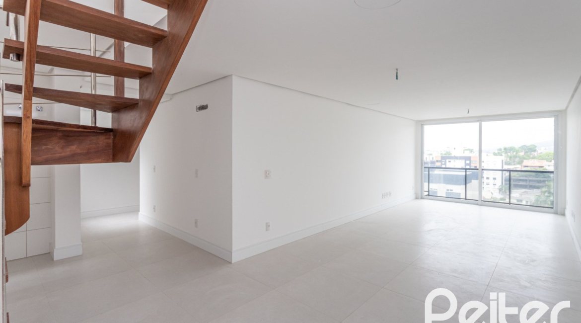 Cobertura à venda com 264m², 3 dormitórios, 3 suítes, 3 vagas, no bairro Tristeza em PORTO ALEGRE