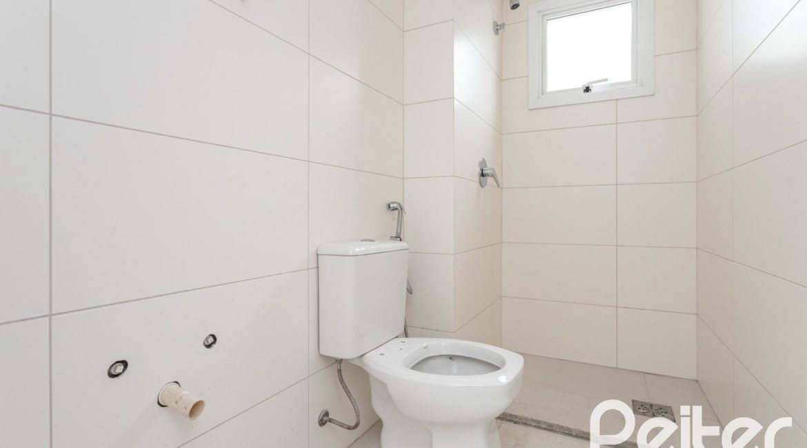 Cobertura à venda com 264m², 3 dormitórios, 3 suítes, 3 vagas, no bairro Tristeza em PORTO ALEGRE