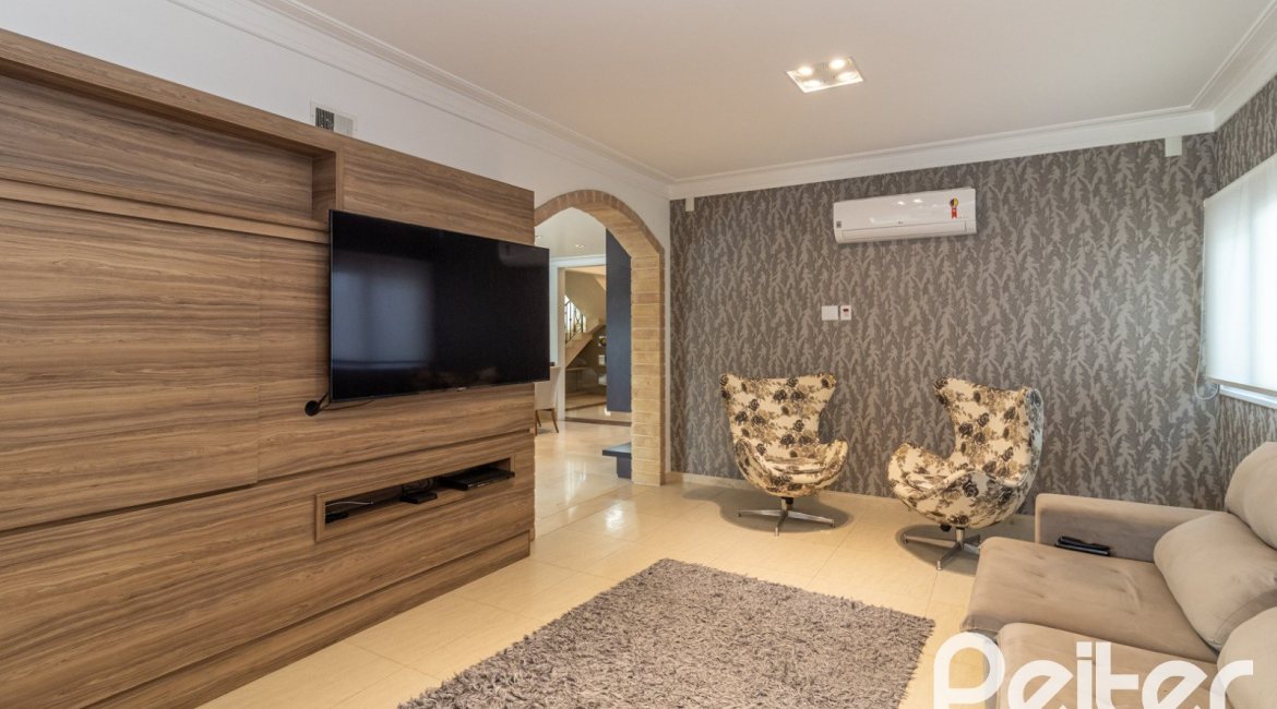 Casa em Condomínio à venda com 445m², 4 dormitórios, 4 suítes, 4 vagas, no bairro Terra Ville em Porto Alegre