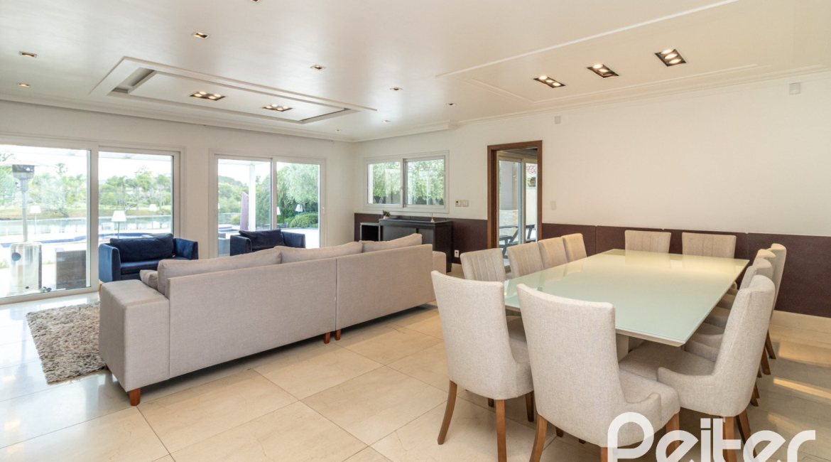 Casa em Condomínio à venda com 445m², 4 dormitórios, 4 suítes, 4 vagas, no bairro Terra Ville em Porto Alegre