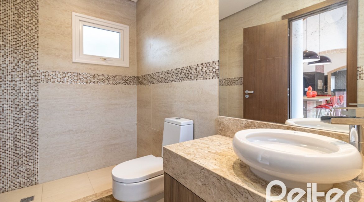 Casa em Condomínio à venda com 445m², 4 dormitórios, 4 suítes, 4 vagas, no bairro Terra Ville em Porto Alegre