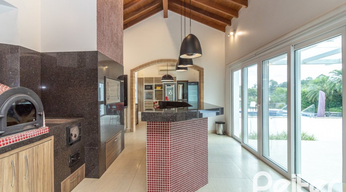 Casa em Condomínio à venda com 445m², 4 dormitórios, 4 suítes, 4 vagas, no bairro Terra Ville em Porto Alegre