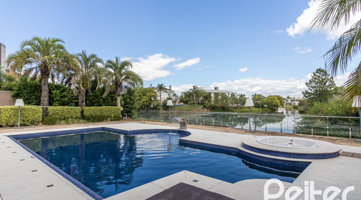 Casa em Condomínio à venda com 445m², 4 dormitórios, 4 suítes, 4 vagas, no bairro Terra Ville em Porto Alegre