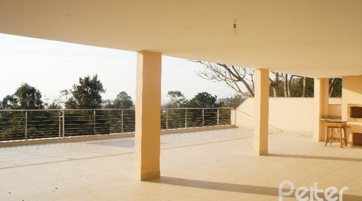 Cobertura à venda com 550m², 4 dormitórios, 4 suítes, 3 vagas, no bairro Vila Assunção em Porto Alegre