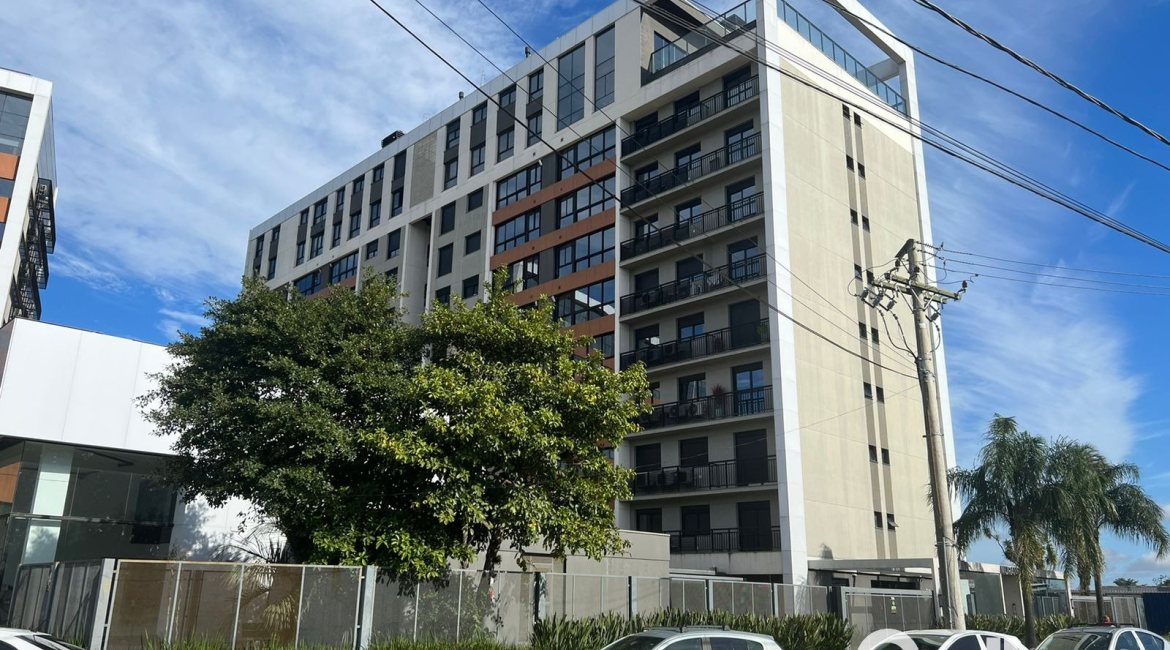 Apartamento à venda com 100m², 3 dormitórios, 1 suíte, 2 vagas, no bairro Cristal em Porto Alegre