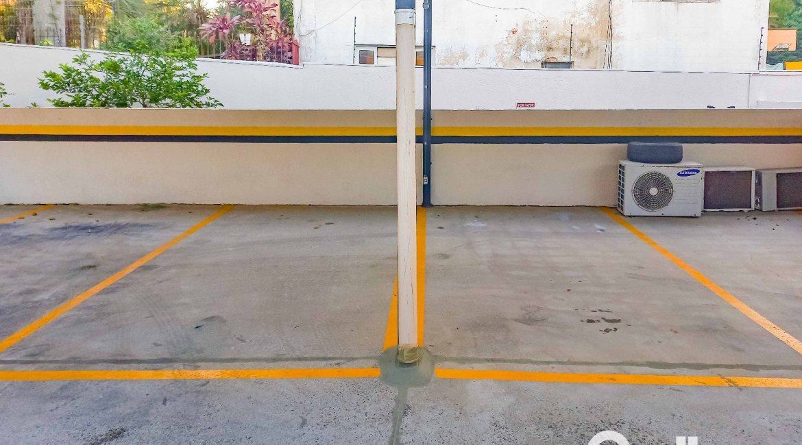 Apartamento à venda com 82m², 3 dormitórios, 1 suíte, 3 vagas, no bairro Tristeza em PORTO ALEGRE