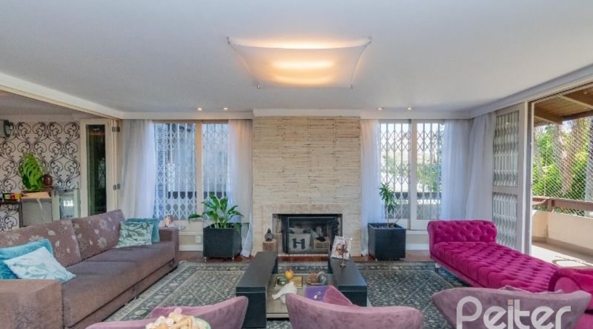 Apartamento à venda com 231m², 4 dormitórios, 2 suítes, 2 vagas, no bairro Cristal em PORTO ALEGRE