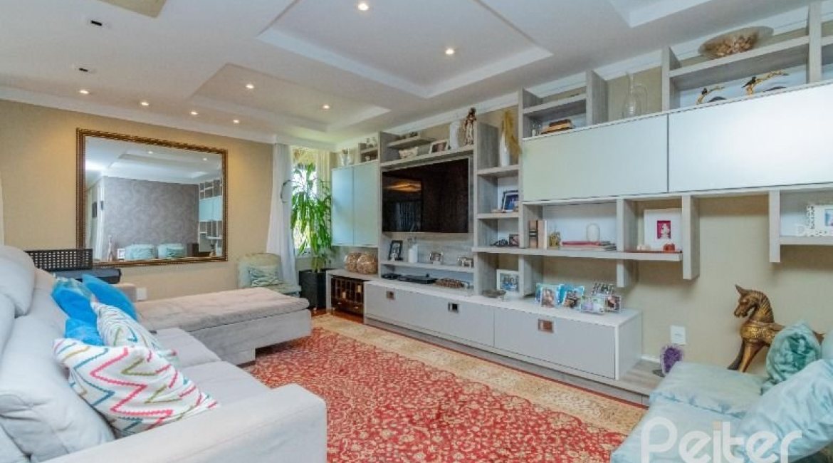 Apartamento à venda com 231m², 4 dormitórios, 2 suítes, 2 vagas, no bairro Cristal em PORTO ALEGRE