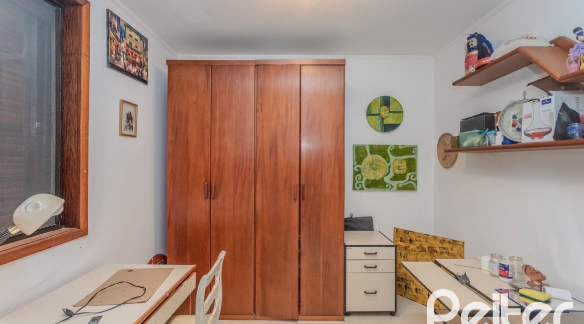 Casa em Condomínio à venda com 395m², 4 dormitórios, 4 suítes, 4 vagas, no bairro Cavalhada em PORTO ALEGRE