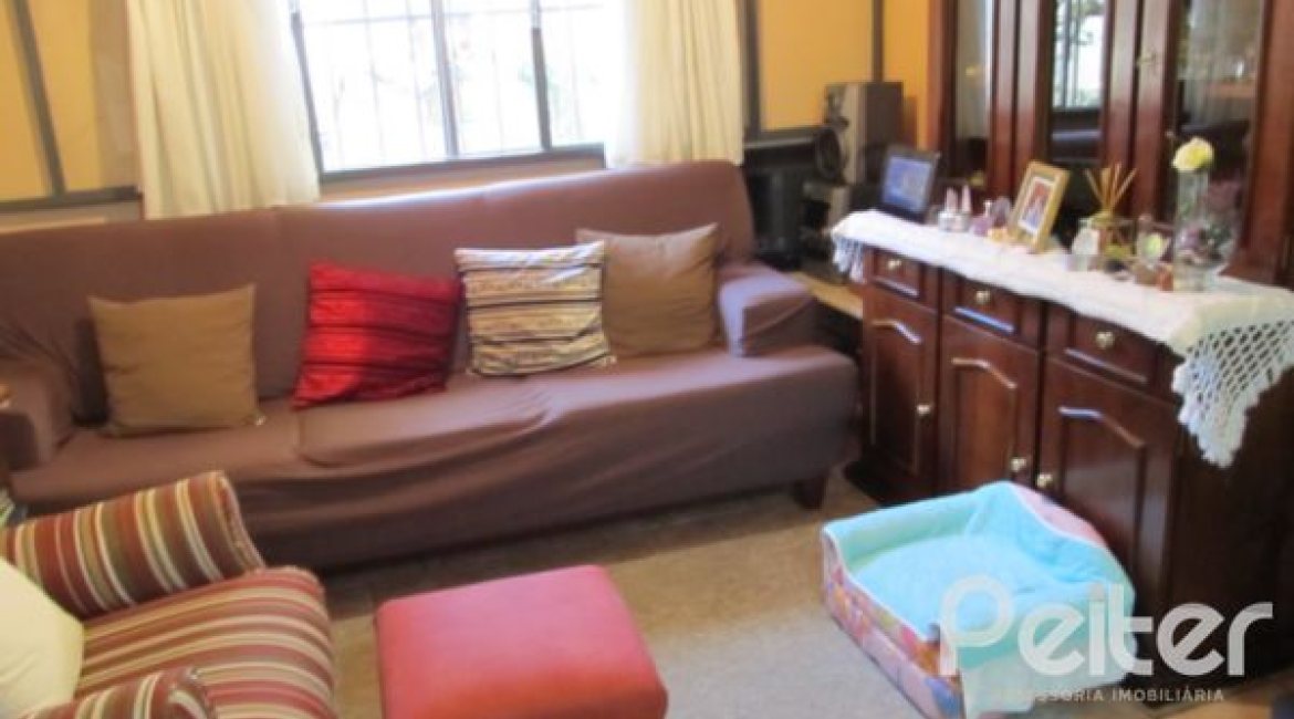 Comercial à venda com 260m², 3 dormitórios, 1 suíte, 6 vagas, no bairro Menino Deus em Porto Alegre