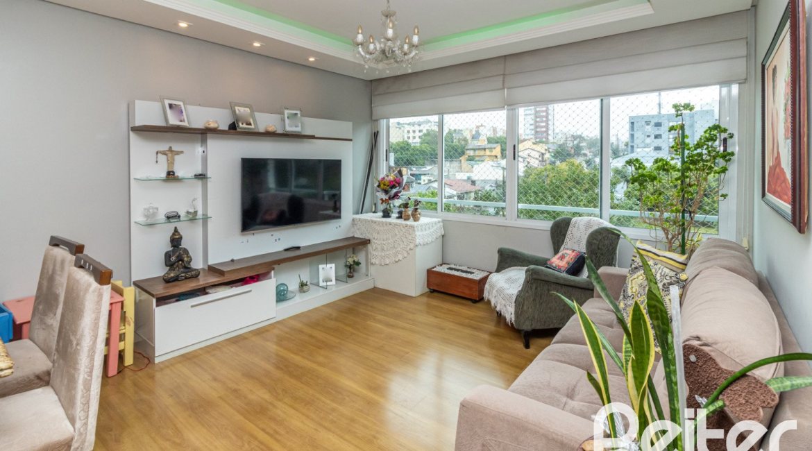 Apartamento à venda com 75m², 3 dormitórios, 1 suíte, 1 vaga, no bairro Tristeza em Porto Alegre