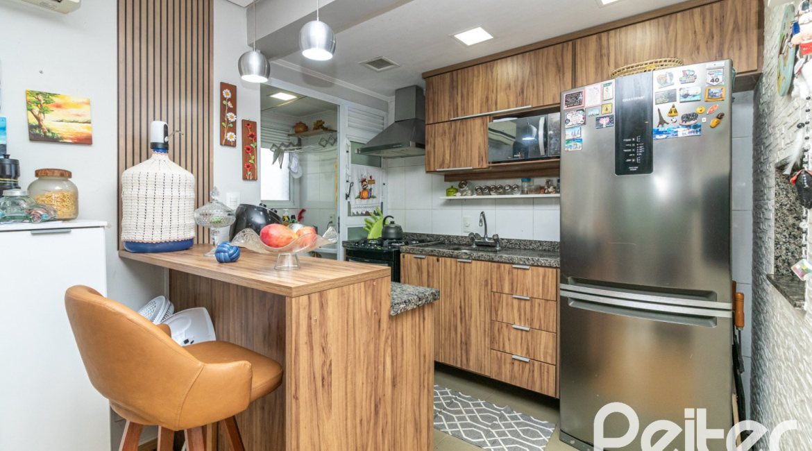 Apartamento à venda com 75m², 3 dormitórios, 1 suíte, 1 vaga, no bairro Tristeza em Porto Alegre