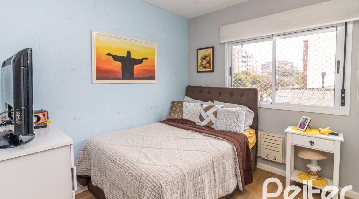 Apartamento à venda com 75m², 3 dormitórios, 1 suíte, 1 vaga, no bairro Tristeza em Porto Alegre