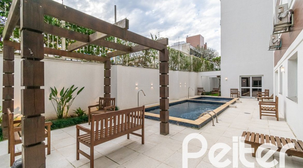 Apartamento à venda com 75m², 3 dormitórios, 1 suíte, 1 vaga, no bairro Tristeza em Porto Alegre