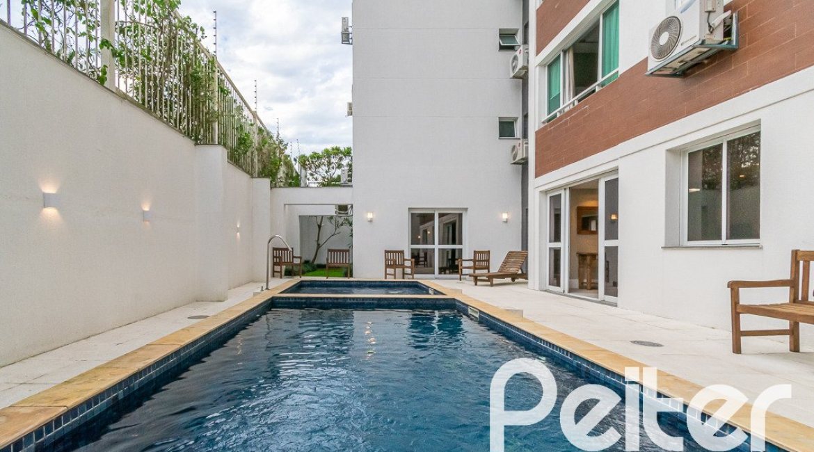 Apartamento à venda com 75m², 3 dormitórios, 1 suíte, 1 vaga, no bairro Tristeza em Porto Alegre