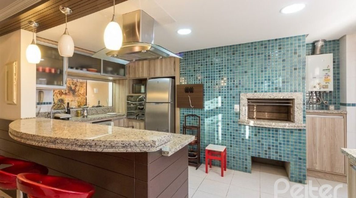 Apartamento à venda com 156m², 3 dormitórios, 1 suíte, 3 vagas, no bairro Tristeza em PORTO ALEGRE