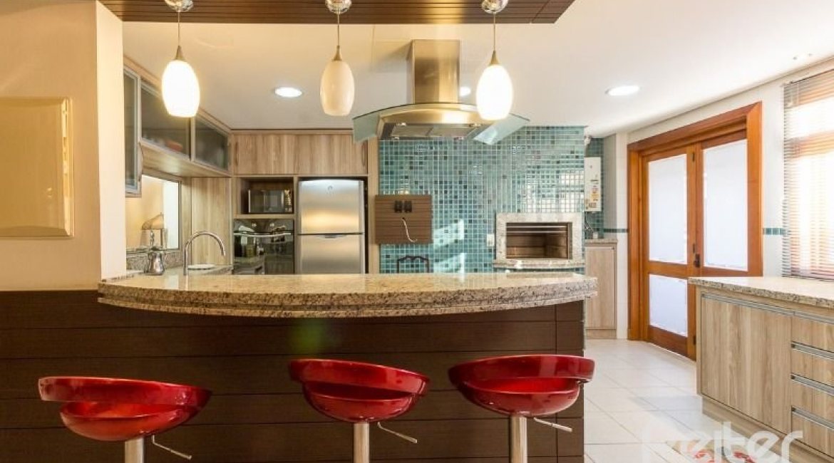 Apartamento à venda com 156m², 3 dormitórios, 1 suíte, 3 vagas, no bairro Tristeza em PORTO ALEGRE