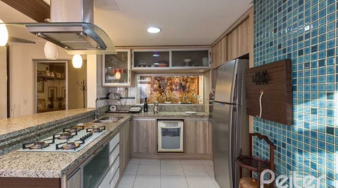 Apartamento à venda com 156m², 3 dormitórios, 1 suíte, 3 vagas, no bairro Tristeza em PORTO ALEGRE