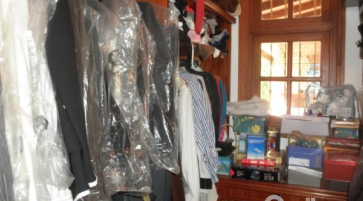 Casa à venda com 160m², 3 dormitórios, 1 suíte, 2 vagas, no bairro Ipanema em Porto Alegre