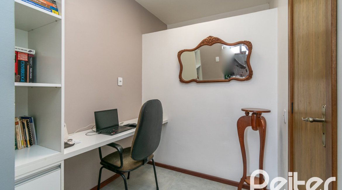 Apartamento à venda com 86m², 2 dormitórios, no bairro Tristeza em Porto Alegre