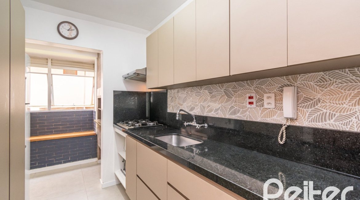 Apartamento à venda com 86m², 2 dormitórios, no bairro Tristeza em Porto Alegre