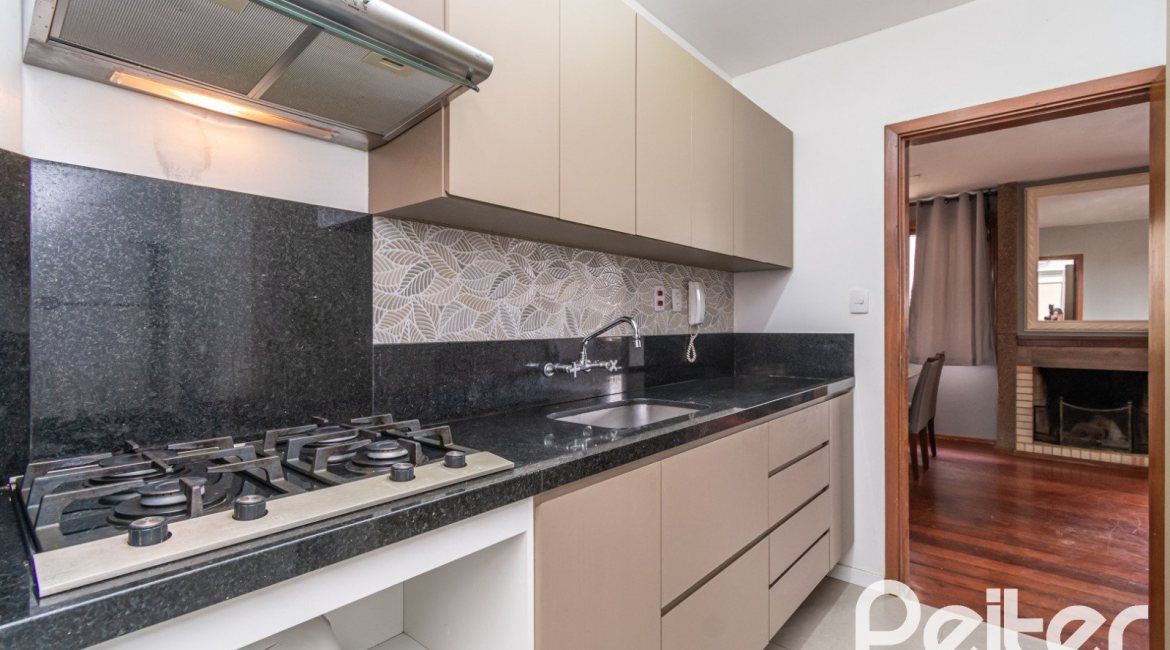 Apartamento à venda com 86m², 2 dormitórios, no bairro Tristeza em Porto Alegre