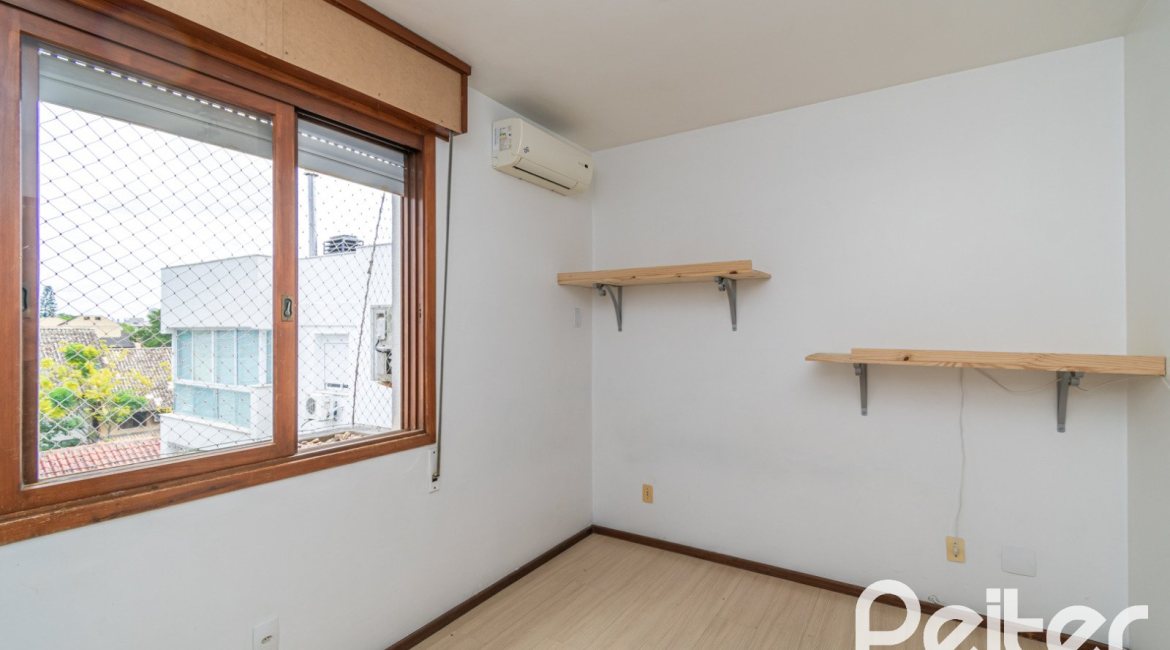 Apartamento à venda com 86m², 2 dormitórios, no bairro Tristeza em Porto Alegre