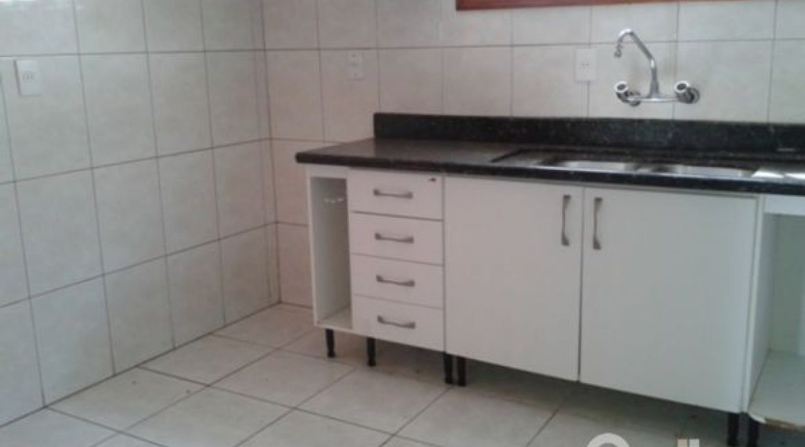 Casa à venda com 158m², 3 dormitórios, 1 suíte, 2 vagas, no bairro Ipanema em Porto Alegre