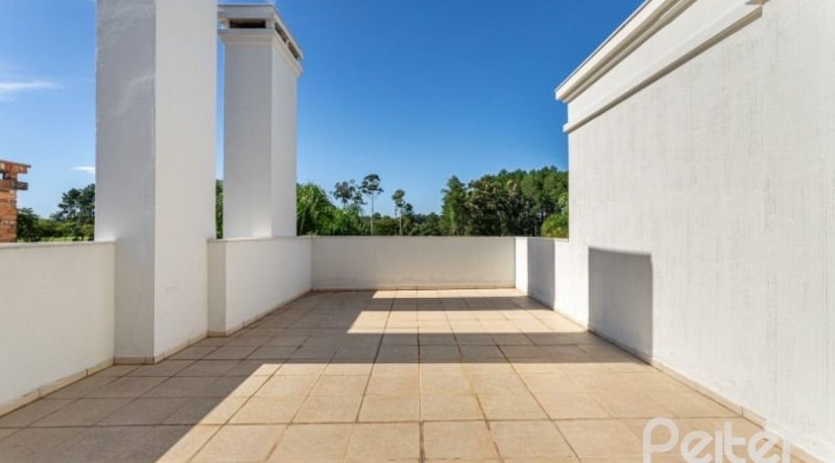 Casa em Condomínio à venda com 550m², 3 dormitórios, 3 suítes, 4 vagas, no bairro Terra Ville em PORTO ALEGRE