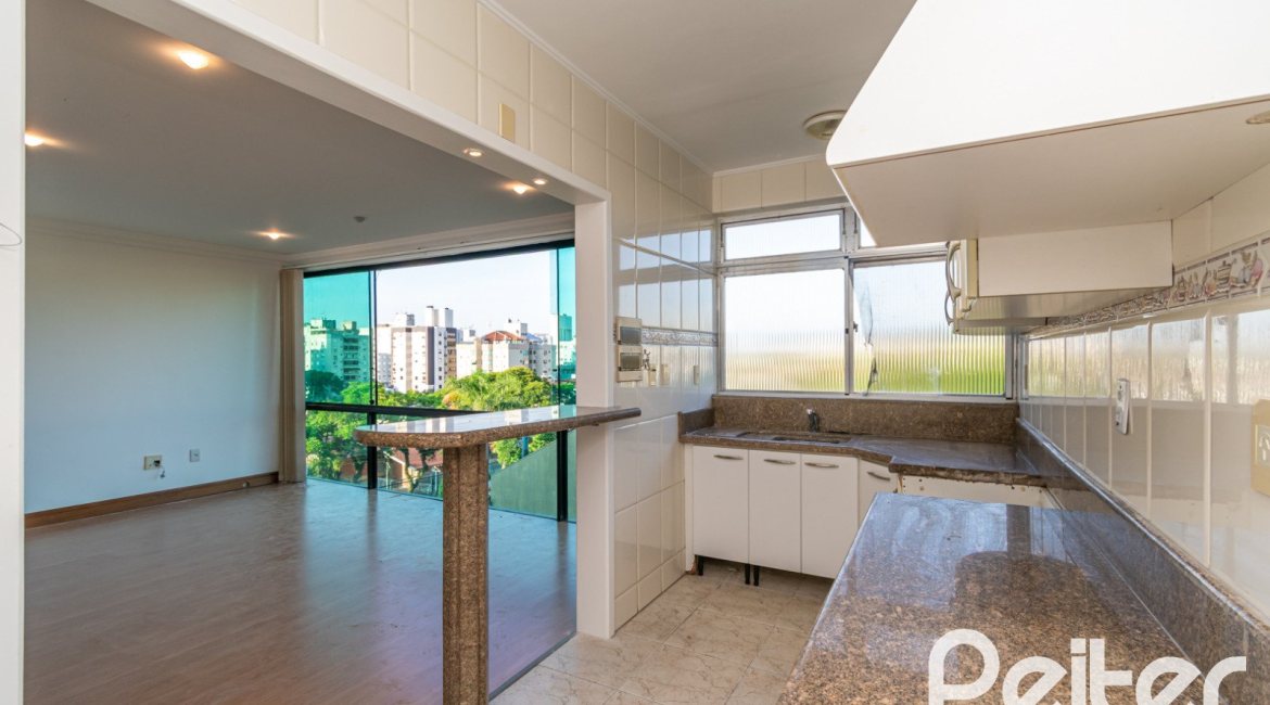 Cobertura à venda com 149m², 3 dormitórios, 1 vaga, no bairro Tristeza em Porto Alegre