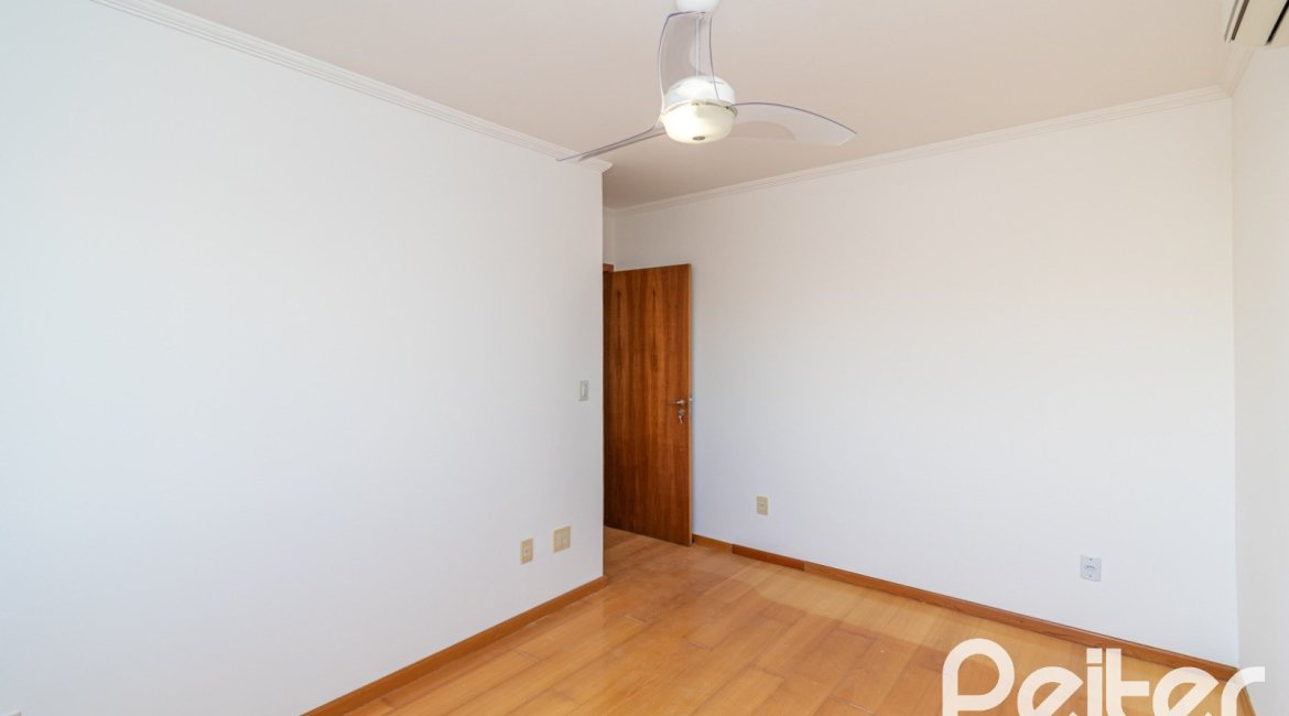 Cobertura à venda com 149m², 3 dormitórios, 1 vaga, no bairro Tristeza em Porto Alegre