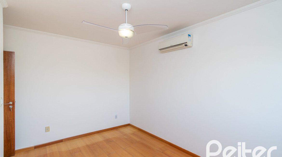 Cobertura à venda com 149m², 3 dormitórios, 1 vaga, no bairro Tristeza em Porto Alegre