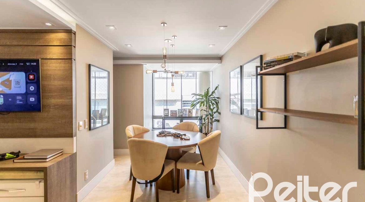 Cobertura à venda com 177m², 3 dormitórios, 1 suíte, 2 vagas, no bairro Tristeza em Porto Alegre