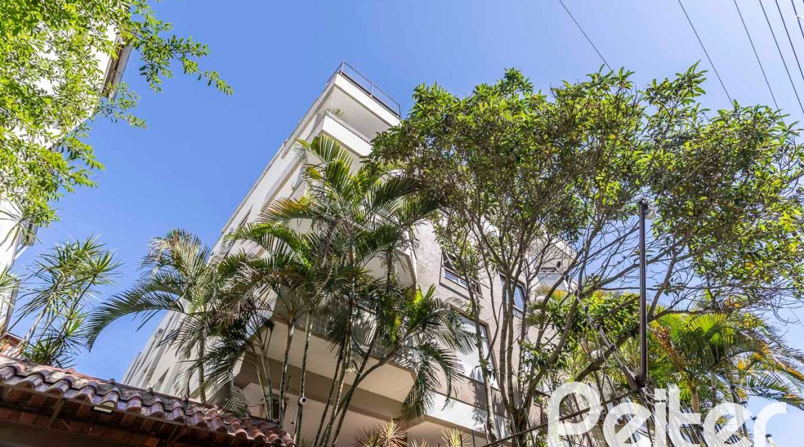 Cobertura à venda com 177m², 3 dormitórios, 1 suíte, 2 vagas, no bairro Tristeza em Porto Alegre