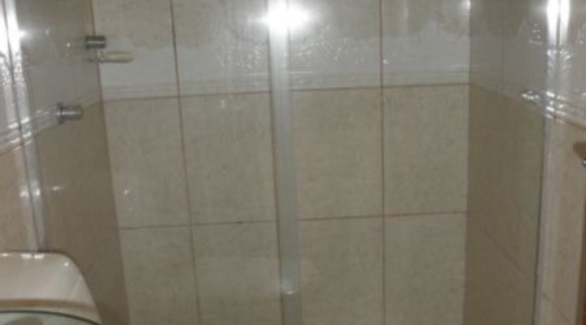 Casa à venda com 350m², 3 dormitórios, 1 suíte, 4 vagas, no bairro Ipanema em Porto Alegre