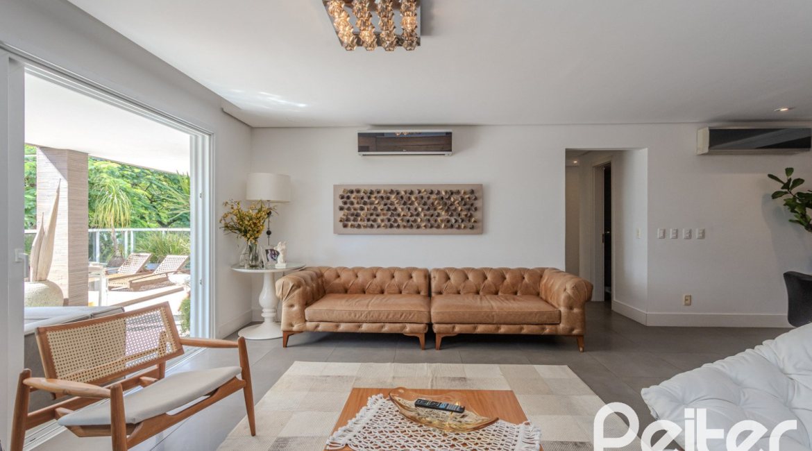 Apartamento à venda com 274m², 3 dormitórios, 3 suítes, 3 vagas, no bairro Cristal em Porto Alegre