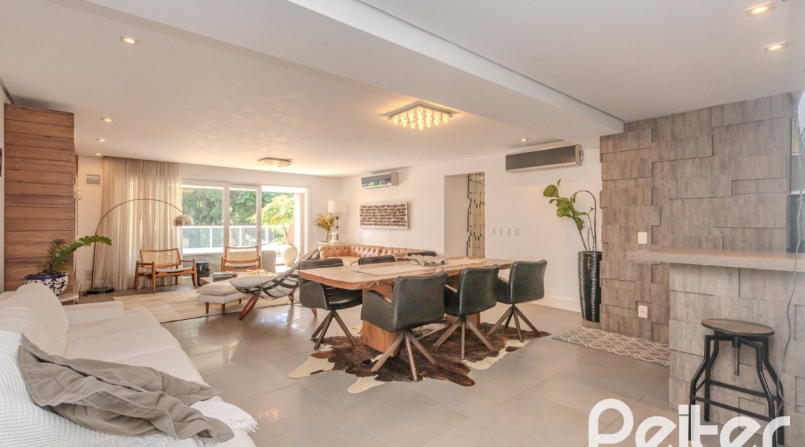 Apartamento à venda com 274m², 3 dormitórios, 3 suítes, 3 vagas, no bairro Cristal em Porto Alegre