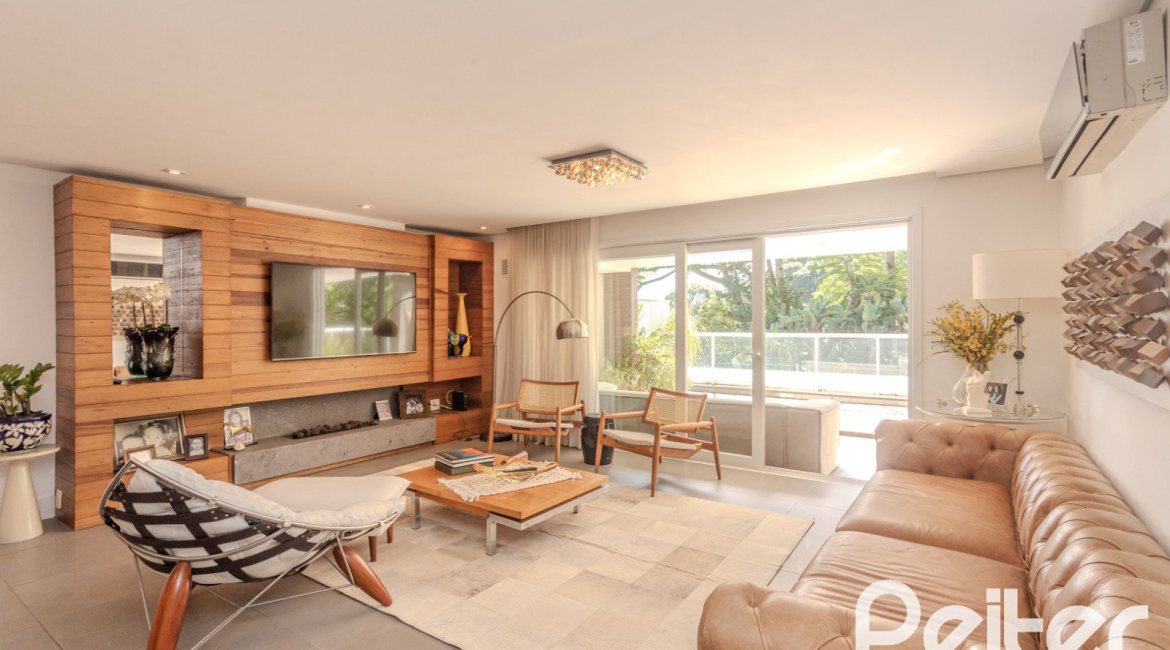 Apartamento à venda com 274m², 3 dormitórios, 3 suítes, 3 vagas, no bairro Cristal em Porto Alegre