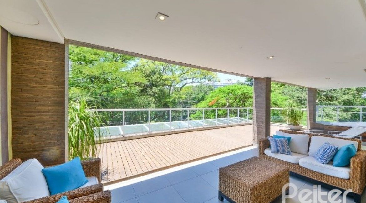 Apartamento à venda com 274m², 3 dormitórios, 3 suítes, 3 vagas, no bairro Cristal em Porto Alegre